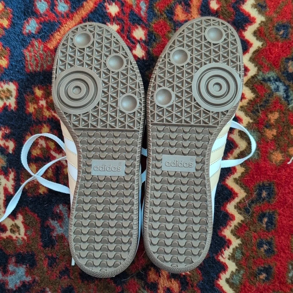 Adidas Sambas Cloud White / Wonder Mauve / Off White Women's Size 8.5 - Picture 2 of 4